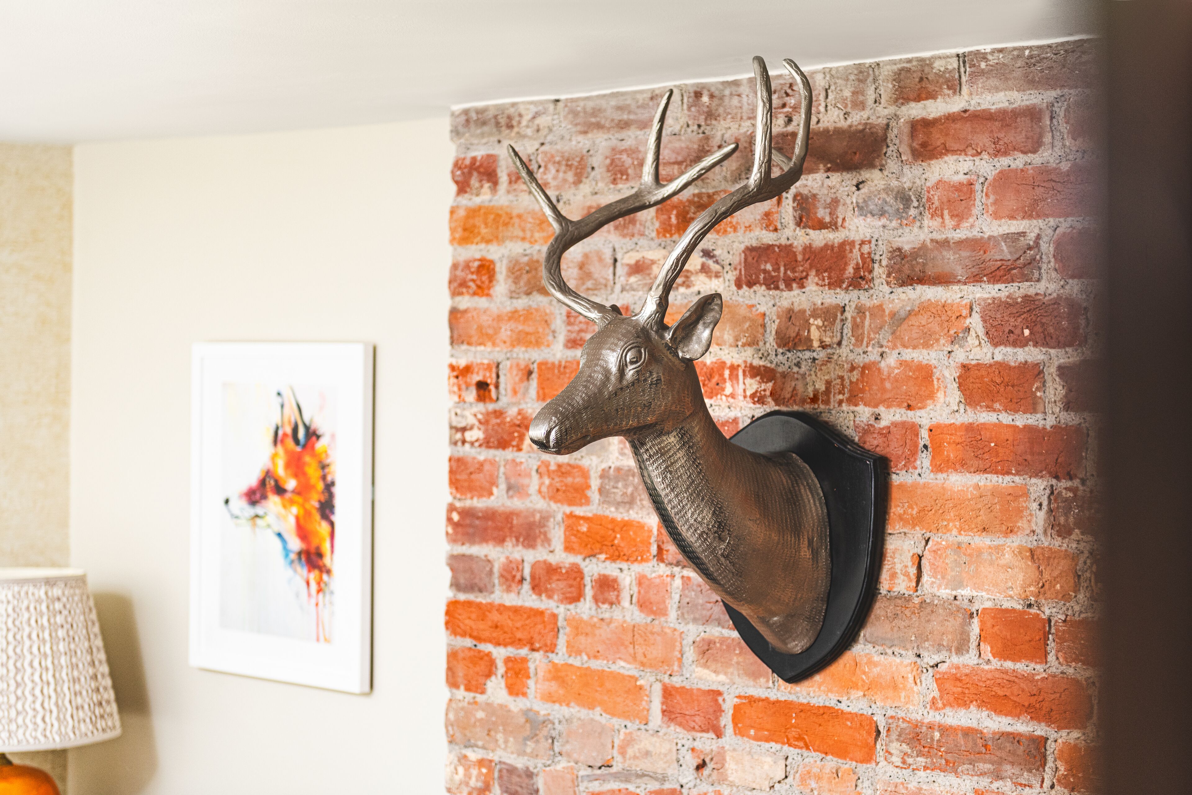 double room (private cottage) | living area | tv