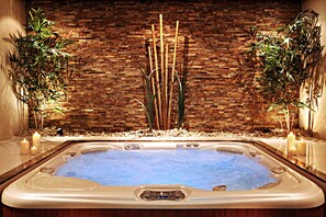 Sauna, Whirlpool, Türkisches Bad/Hamam, Aromatherapie