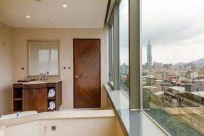 View from room - Hotel HD Palace (Taipei)