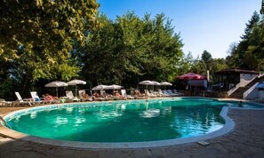 Seasonal outdoor pool - Vezhen Hotel (Varna)