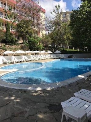Seasonal outdoor pool