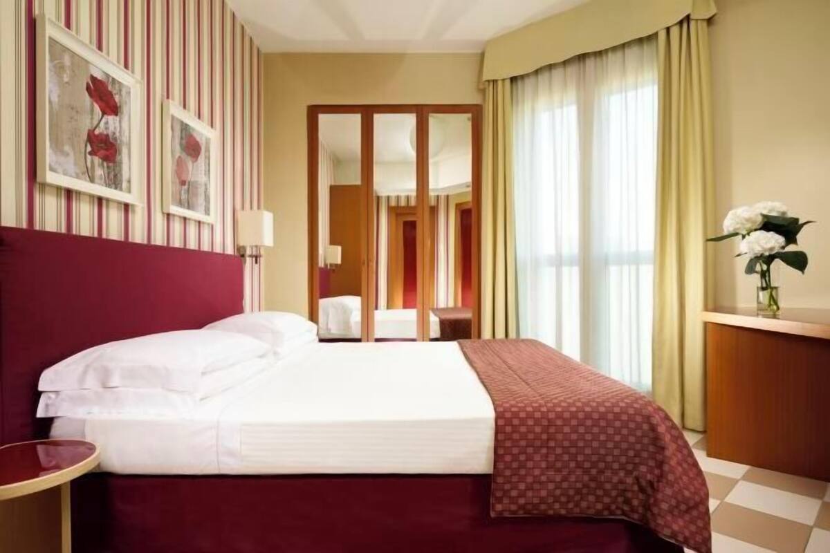 1 bedroom, minibar, in-room safe, desk