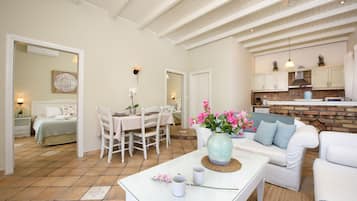 Exclusive Apartment, 2 Bedrooms, Balcony, Sea View | Living area