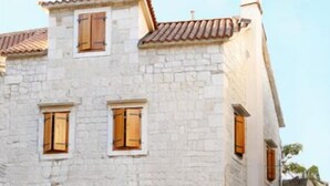Front of property - Bed and Breakfast Vanjaka (Trogir)