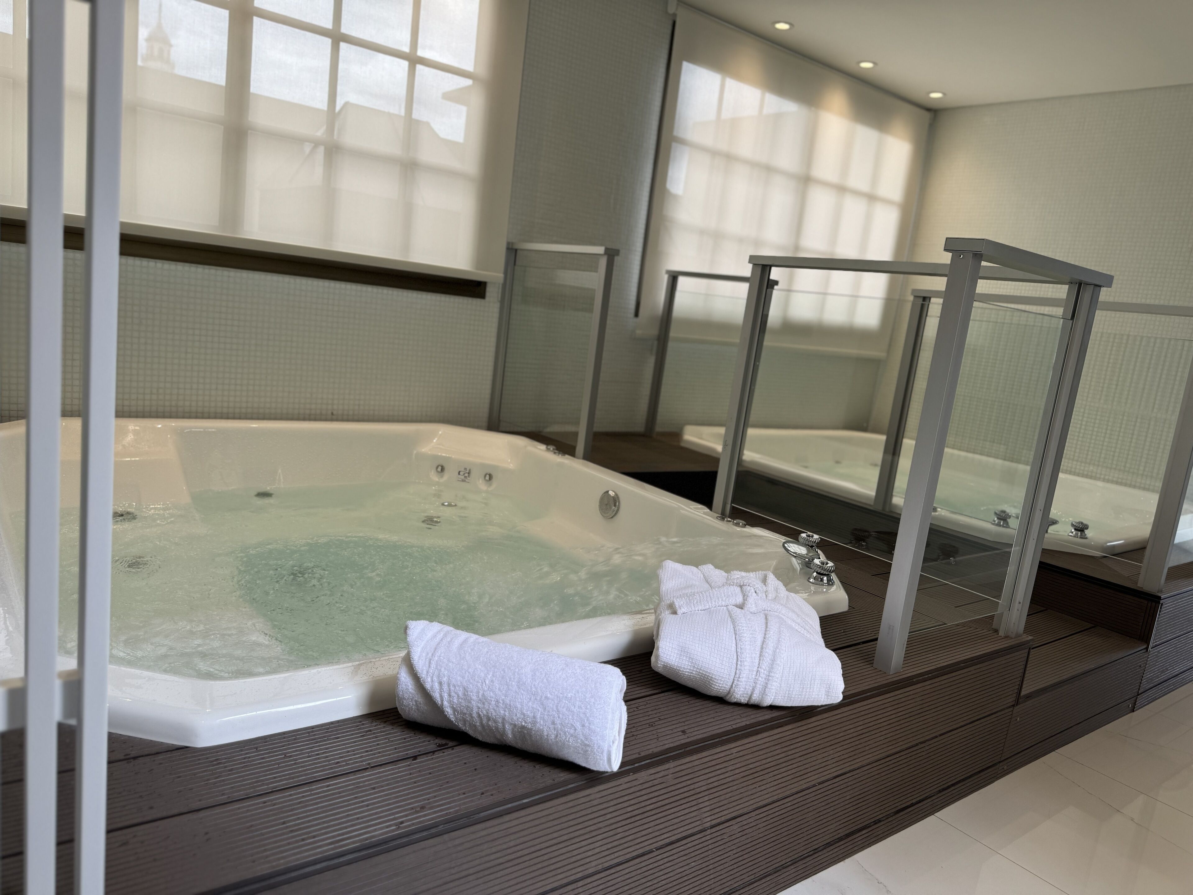 Sauna, Whirlpool, Dampfbad, Massageanwendungen