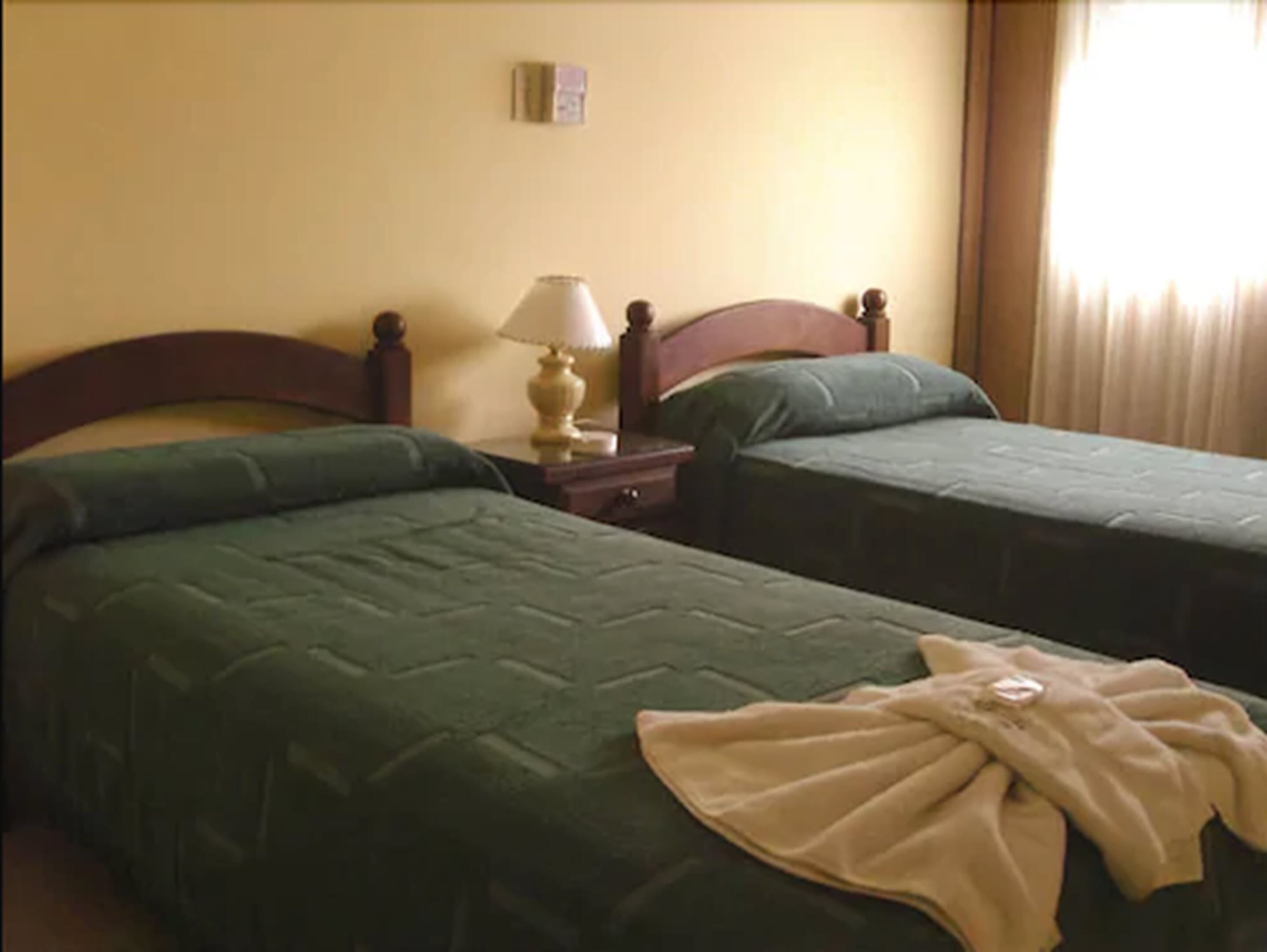 Minibar, Zimmersafe, Schreibtisch, schallisolierte Zimmer