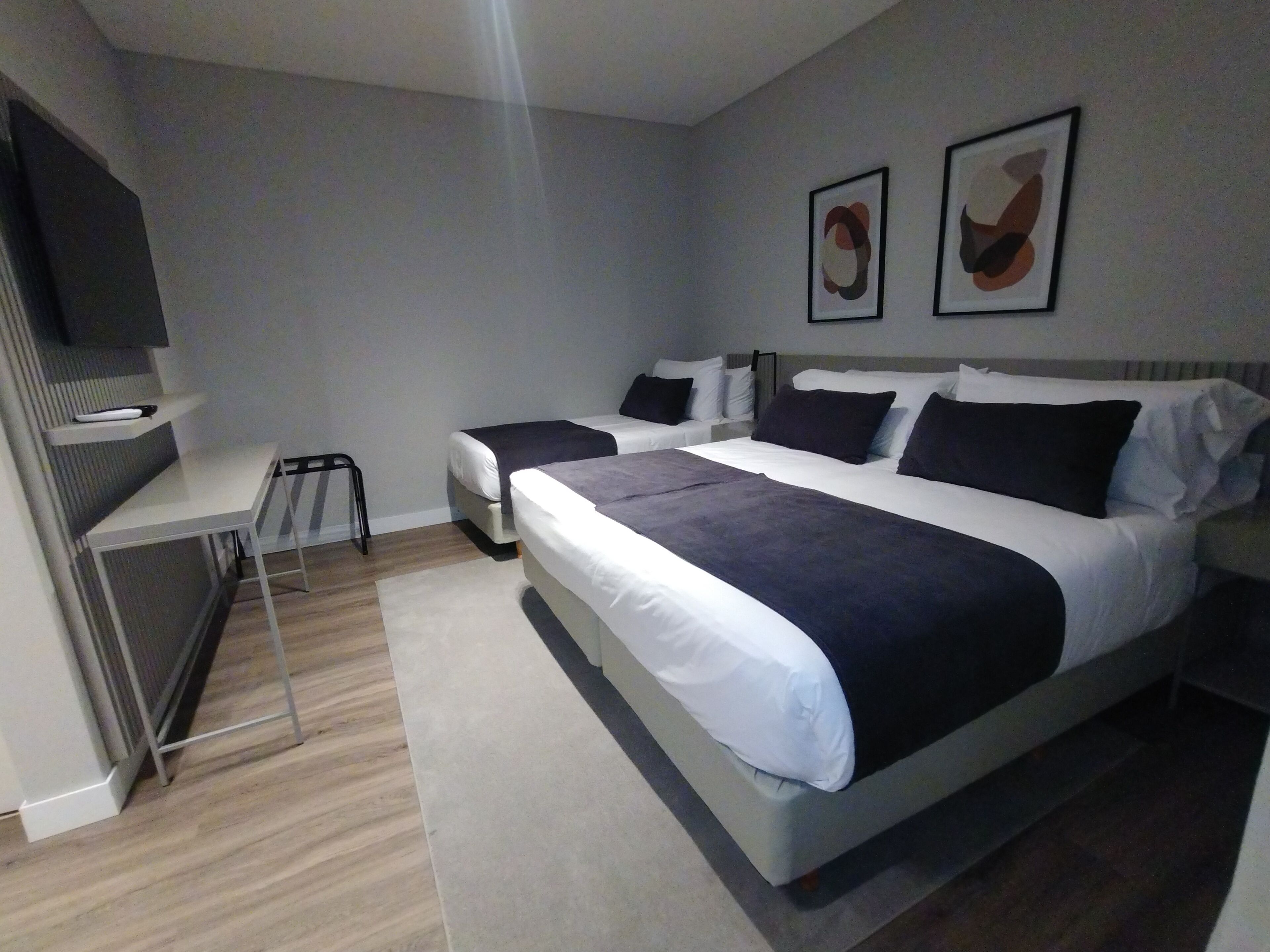 Studio | Minibar, in-room safe, desk, soundproofing