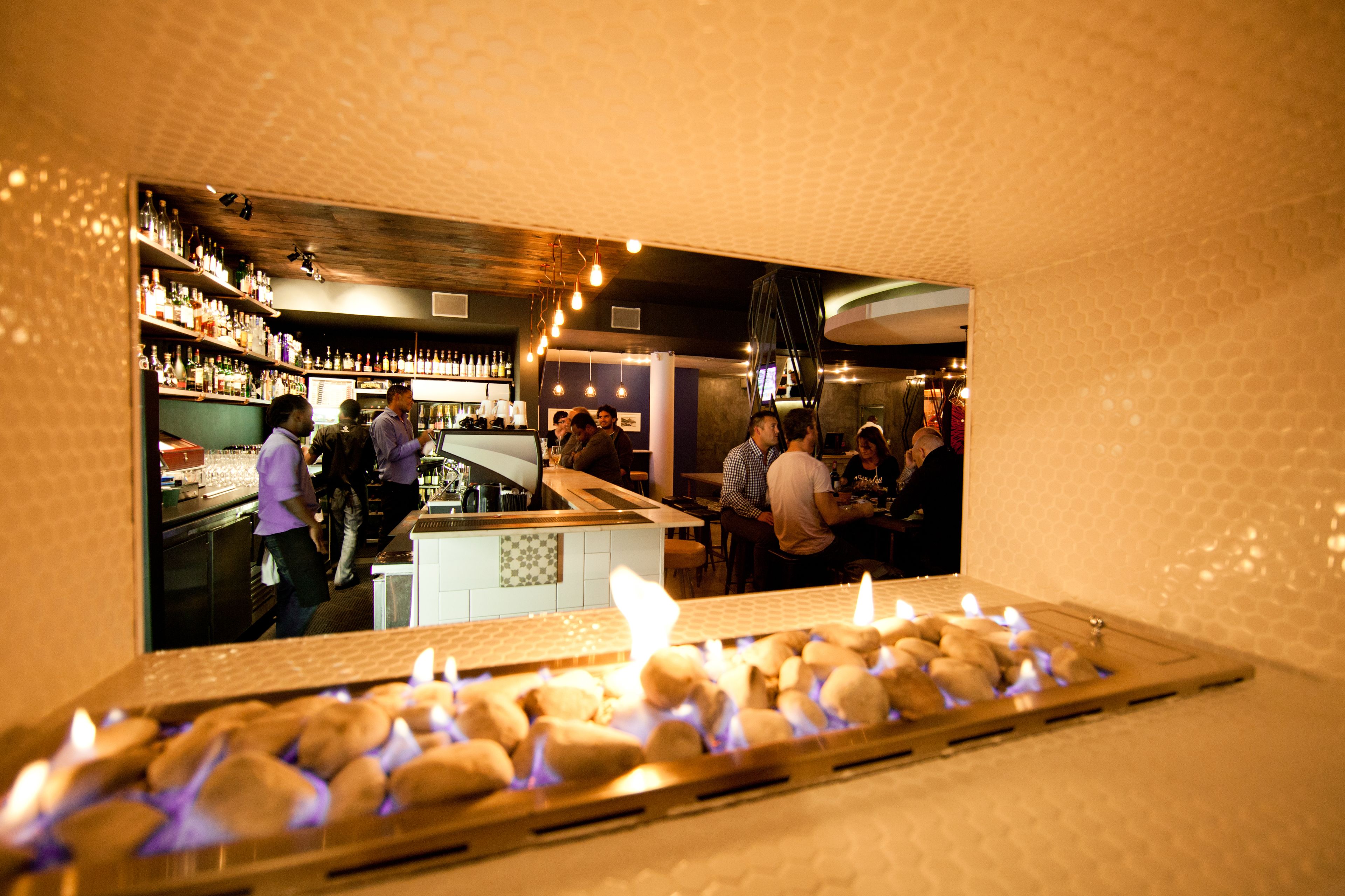 daily cooked-to-order breakfast (zar 170 per person)