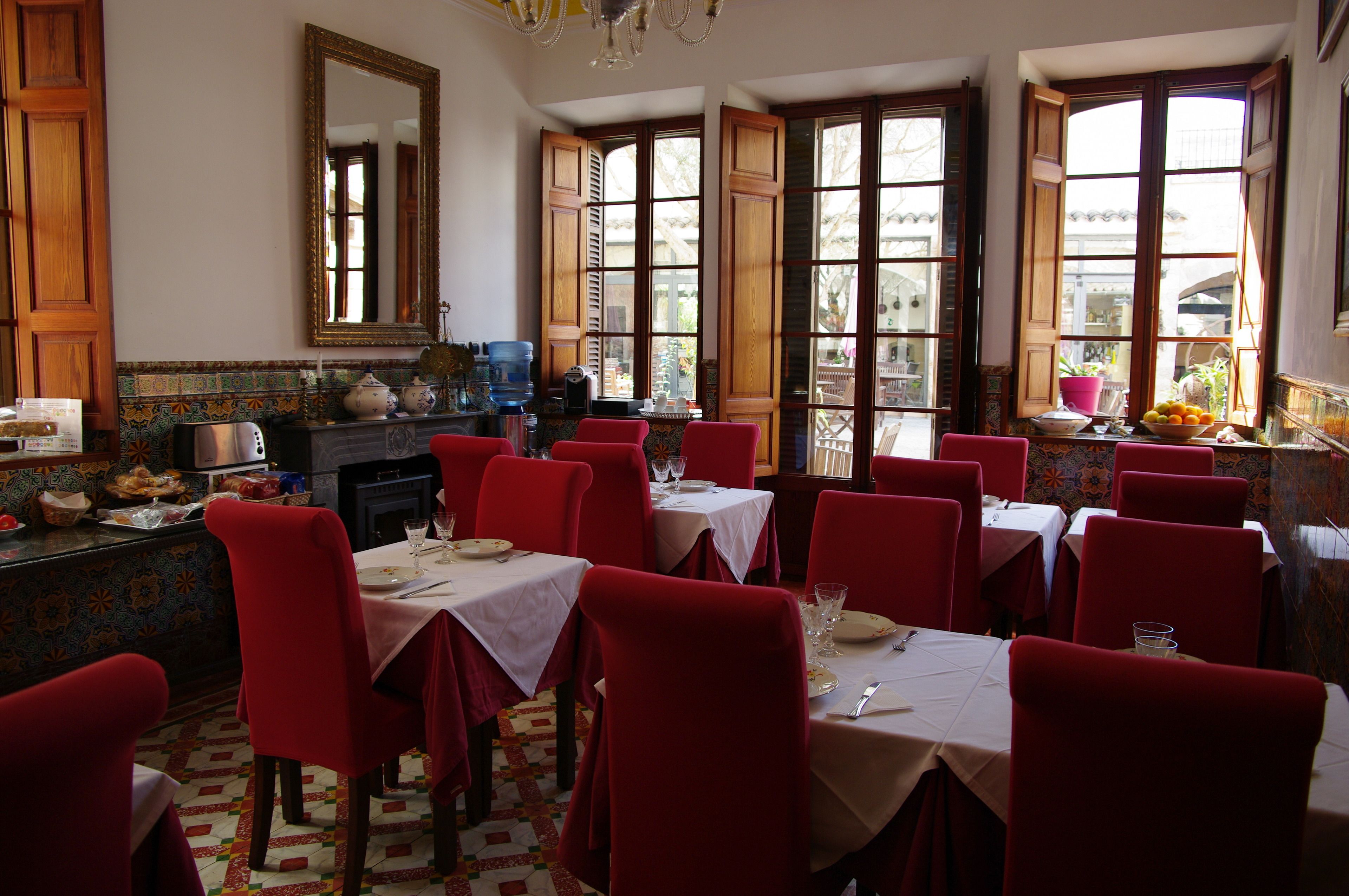 Breakfast area
