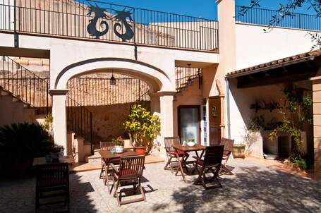 Hotel Segles – Affordable hotel in Campos