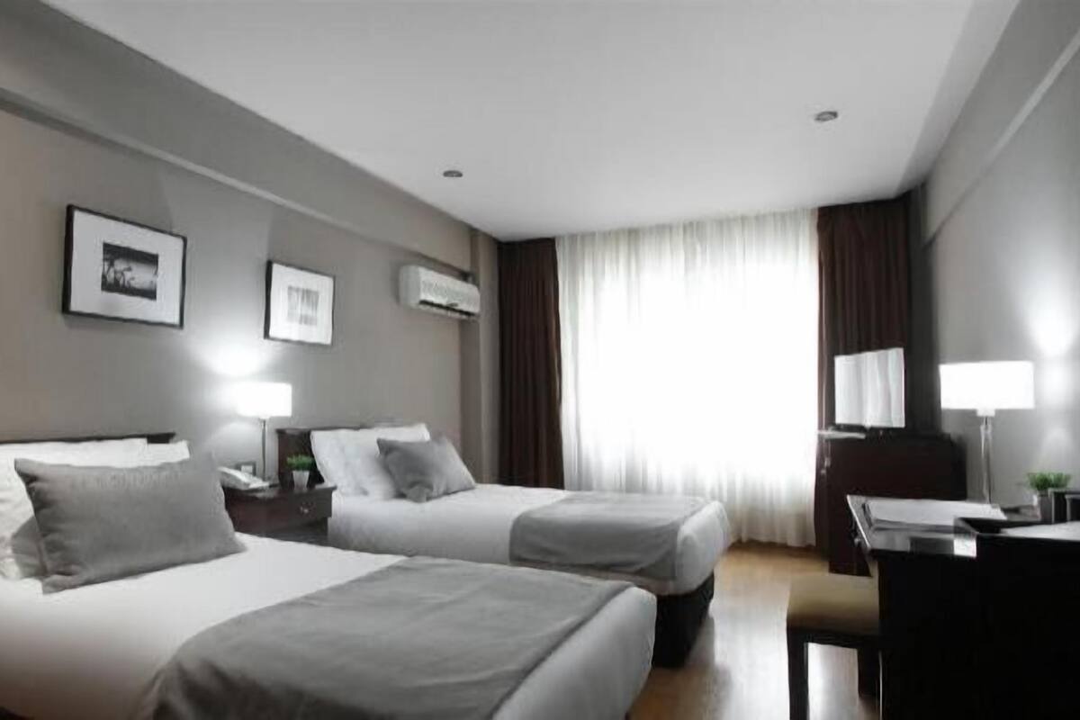 Allergikerbettwaren, Pillowtop-Betten, Zimmersafe, individuell dekoriert