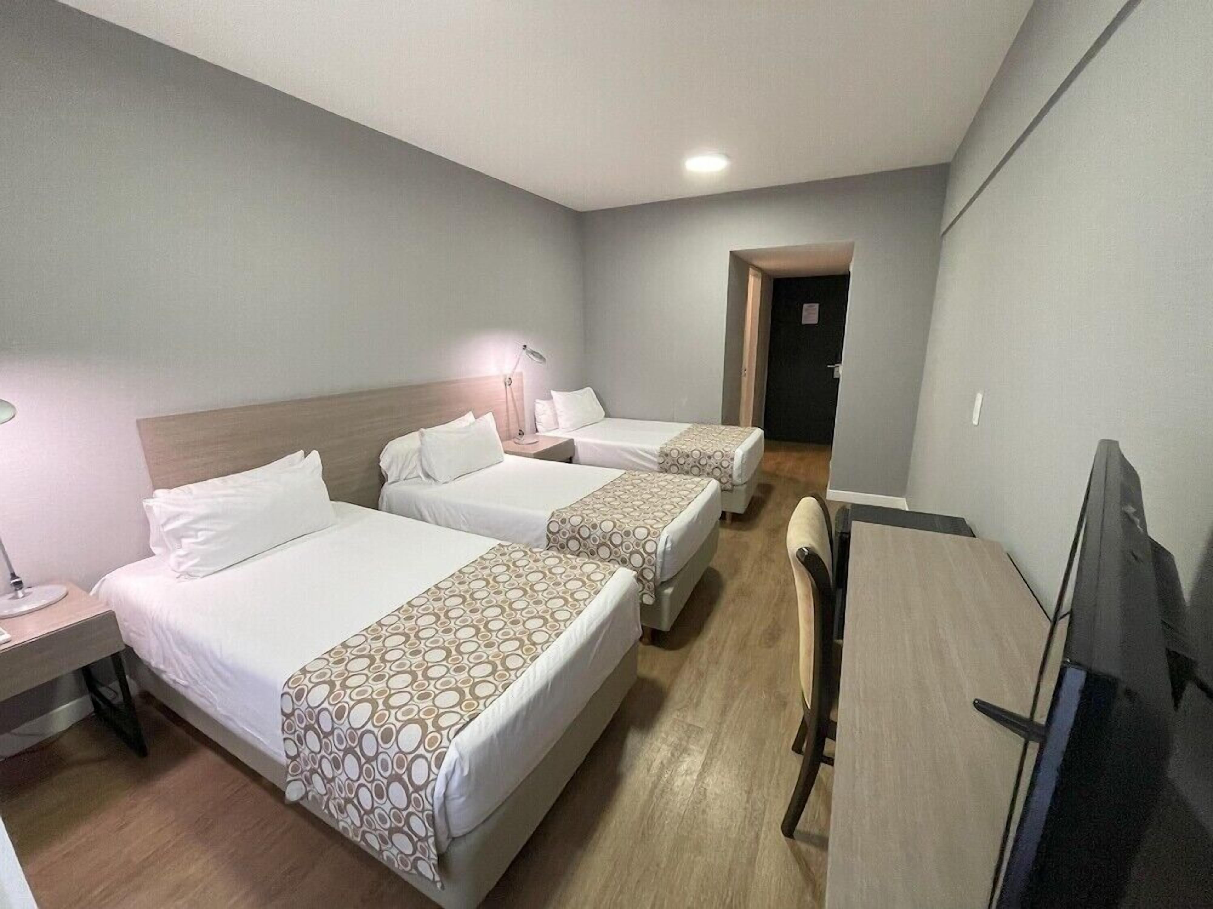 Hypo-allergenic bedding, pillowtop beds, in-room safe