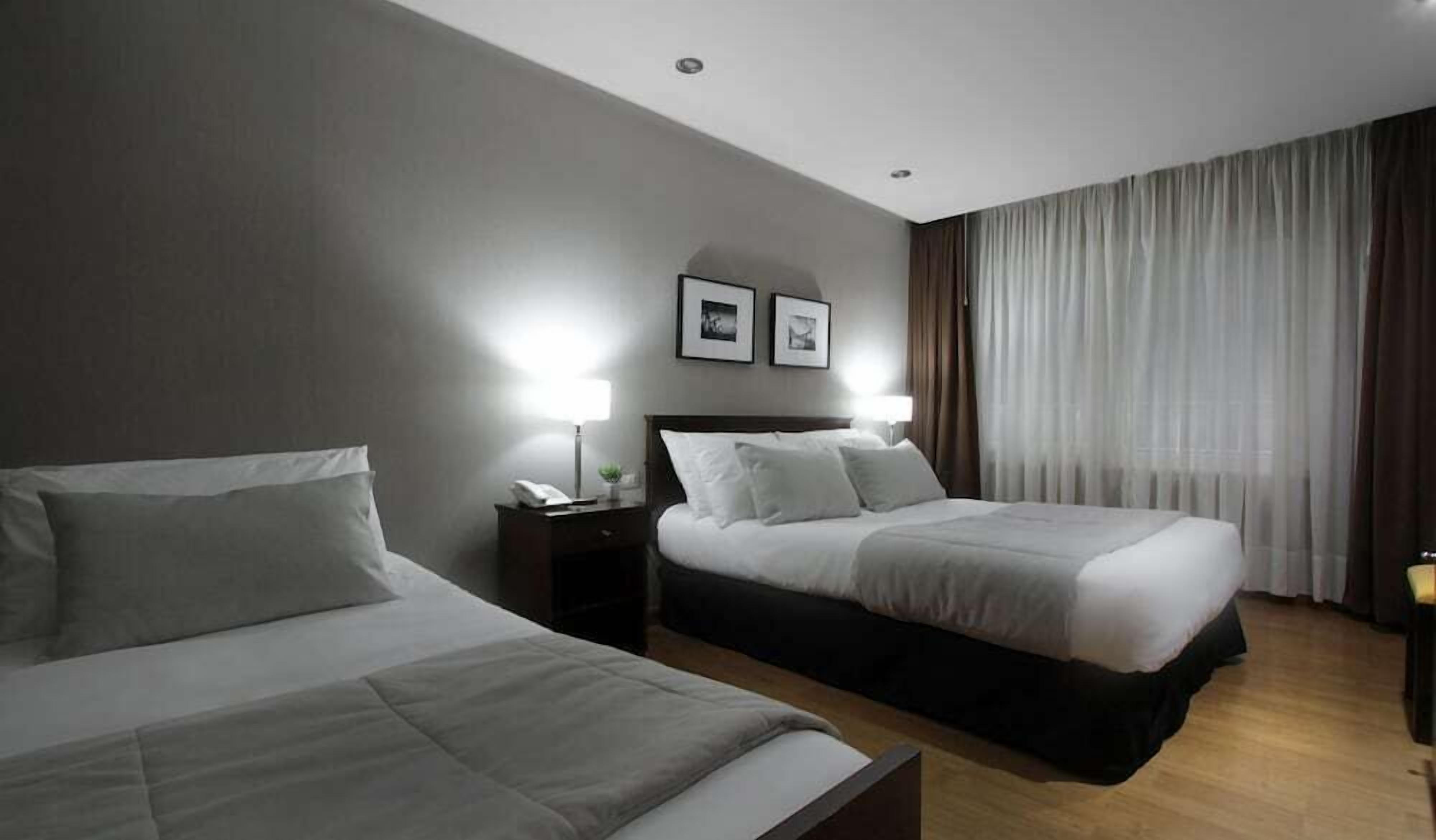 Hypo-allergenic bedding, pillowtop beds, in-room safe