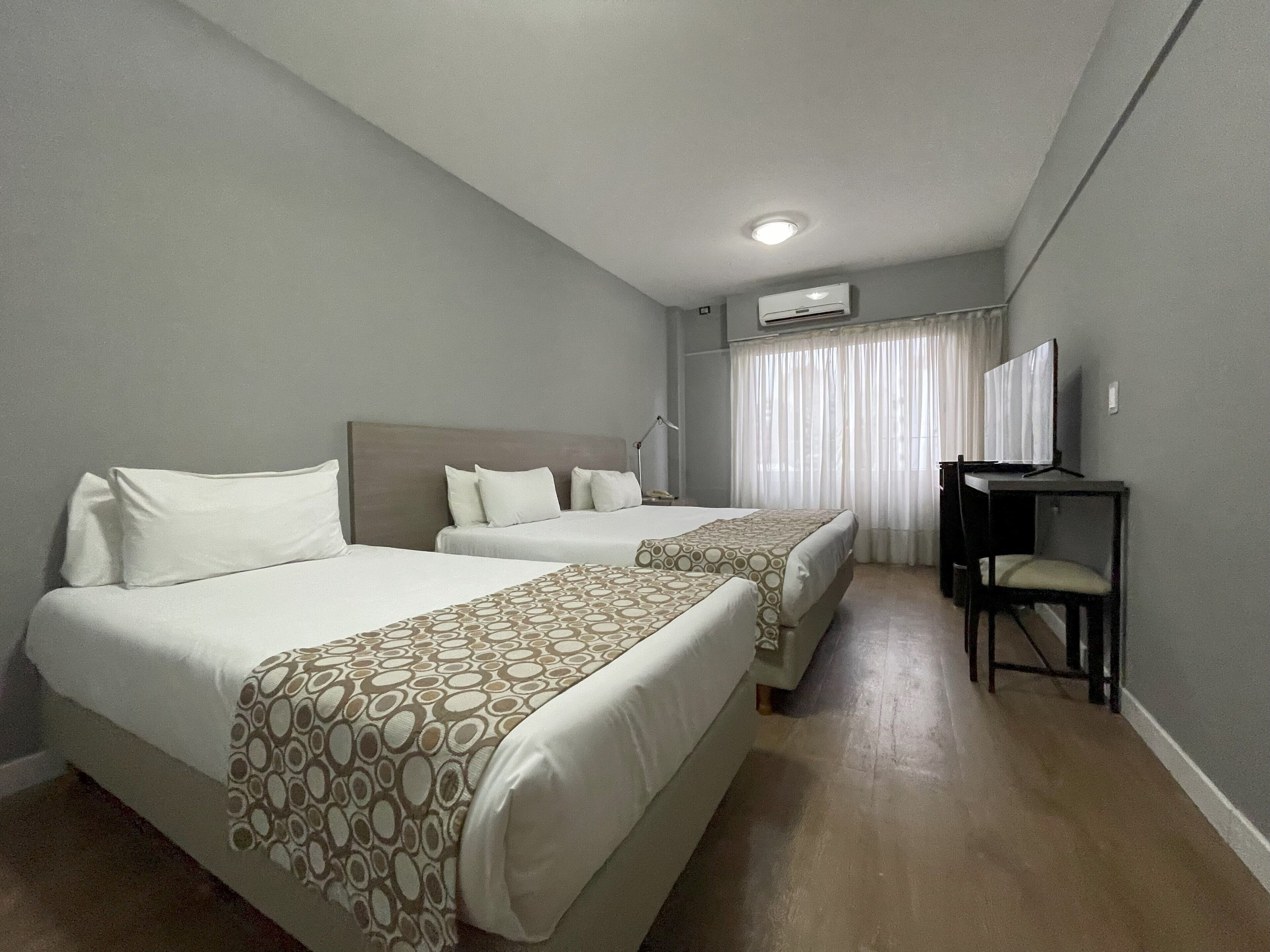 Photo - Hotel 8 de Octubre