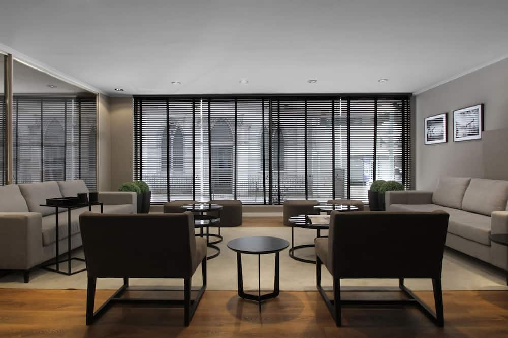 Hotel 8 de Octubre