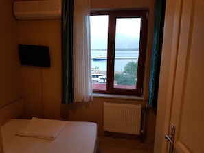 Single Room - Crowded House (Eceabat)