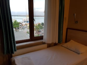 Dreibettzimmer, 3 Einzelbetten