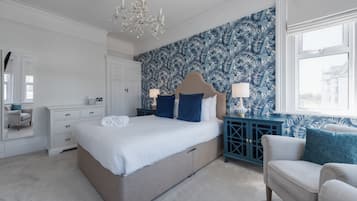 Executive King with shower (no bath)