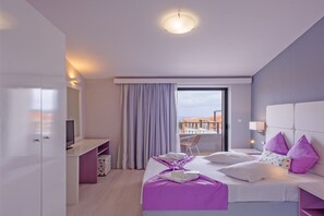 Superior Studio, Sea View