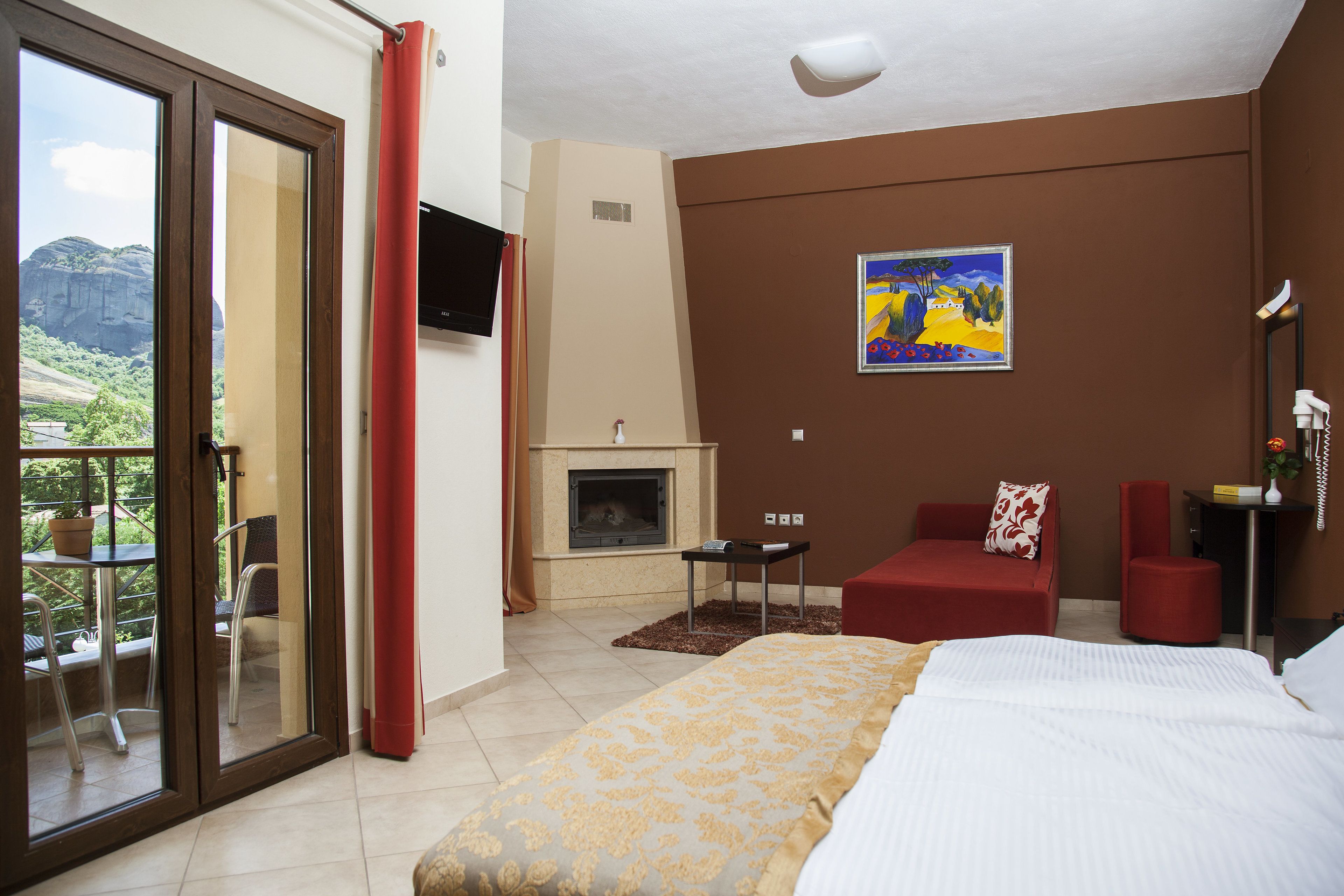deluxe suite (garden and meteora view) | pillow-top beds, in-room safe, individually furnished, blackout curtains