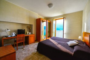 Superior Double Room, Lake View