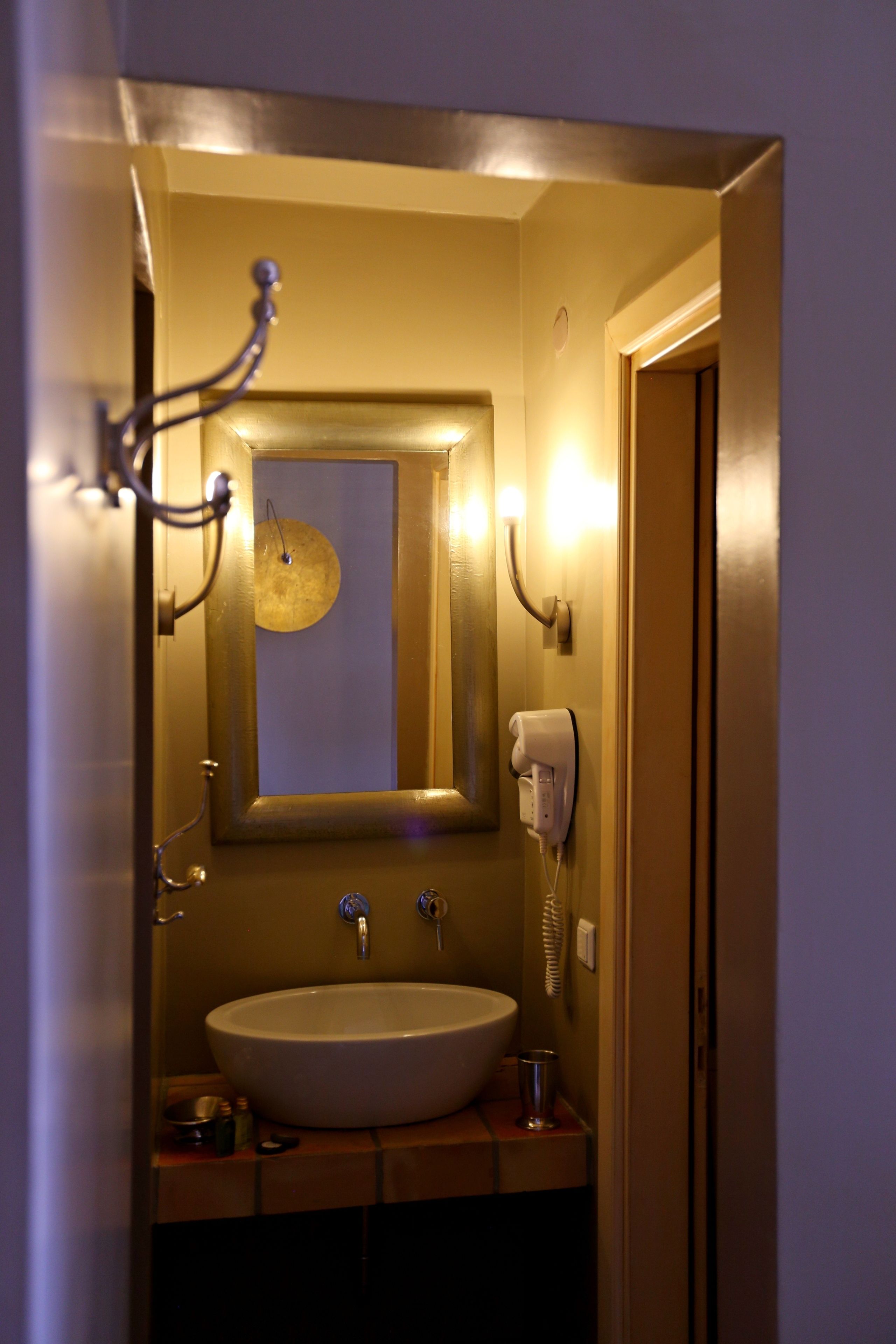 double room, fireplace, sea view | bathroom | free toiletries, hair dryer, slippers, towels