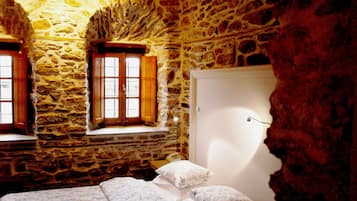 Kahden hengen huone (yksi tai kaksi sänkyä) | 1 makuuhuone, egyptinpuuvillaiset lakanat, untuvapeitot