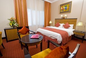 Junior Suite | Select Comfort beds, minibar, in-room safe, desk