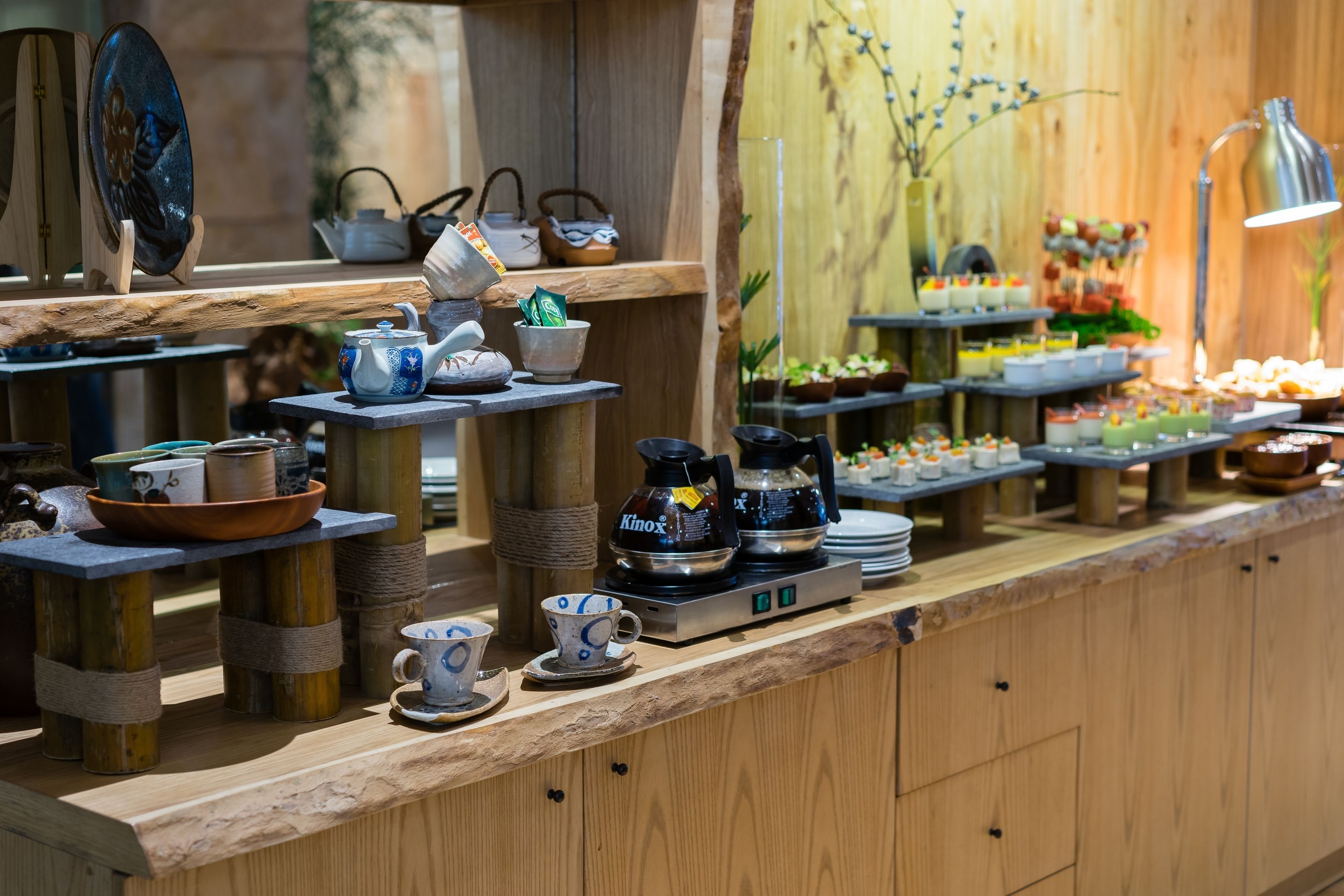 Desayuno buffet diario (VND 450000 por persona)