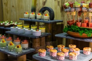 Lounge - Silverland Yen Hotel (Ho Chi Minh City)