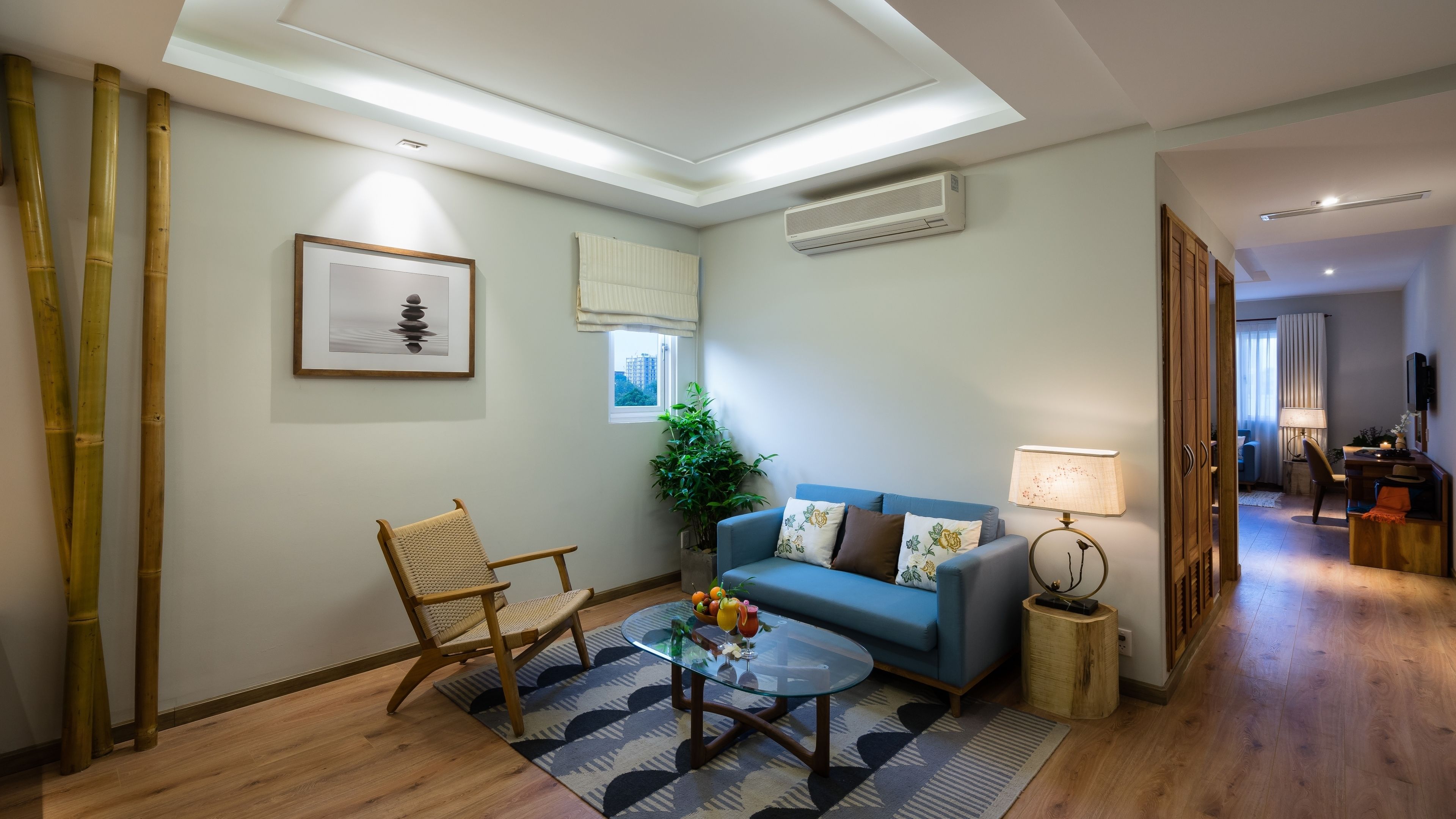 suite king bed with afternoon tea | 1 bedroom, free minibar items, in-room safe, desk