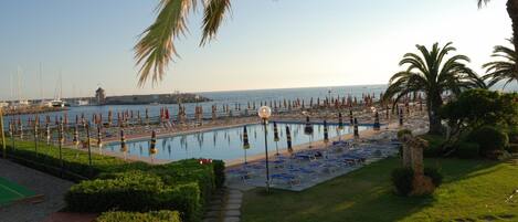 Seasonal outdoor pool