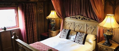 Standard Double Room | Individually decorated, individually furnished, blackout drapes