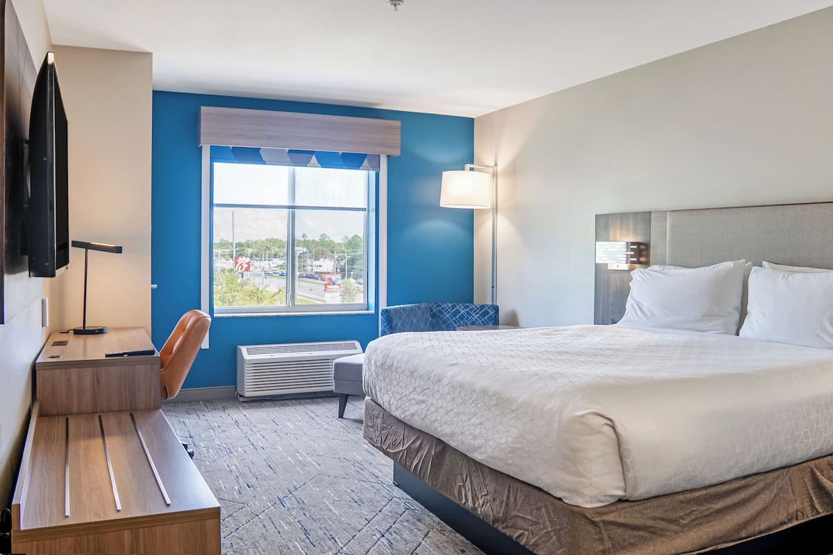 Premium bedding, down comforters, pillowtop beds, in-room safe
