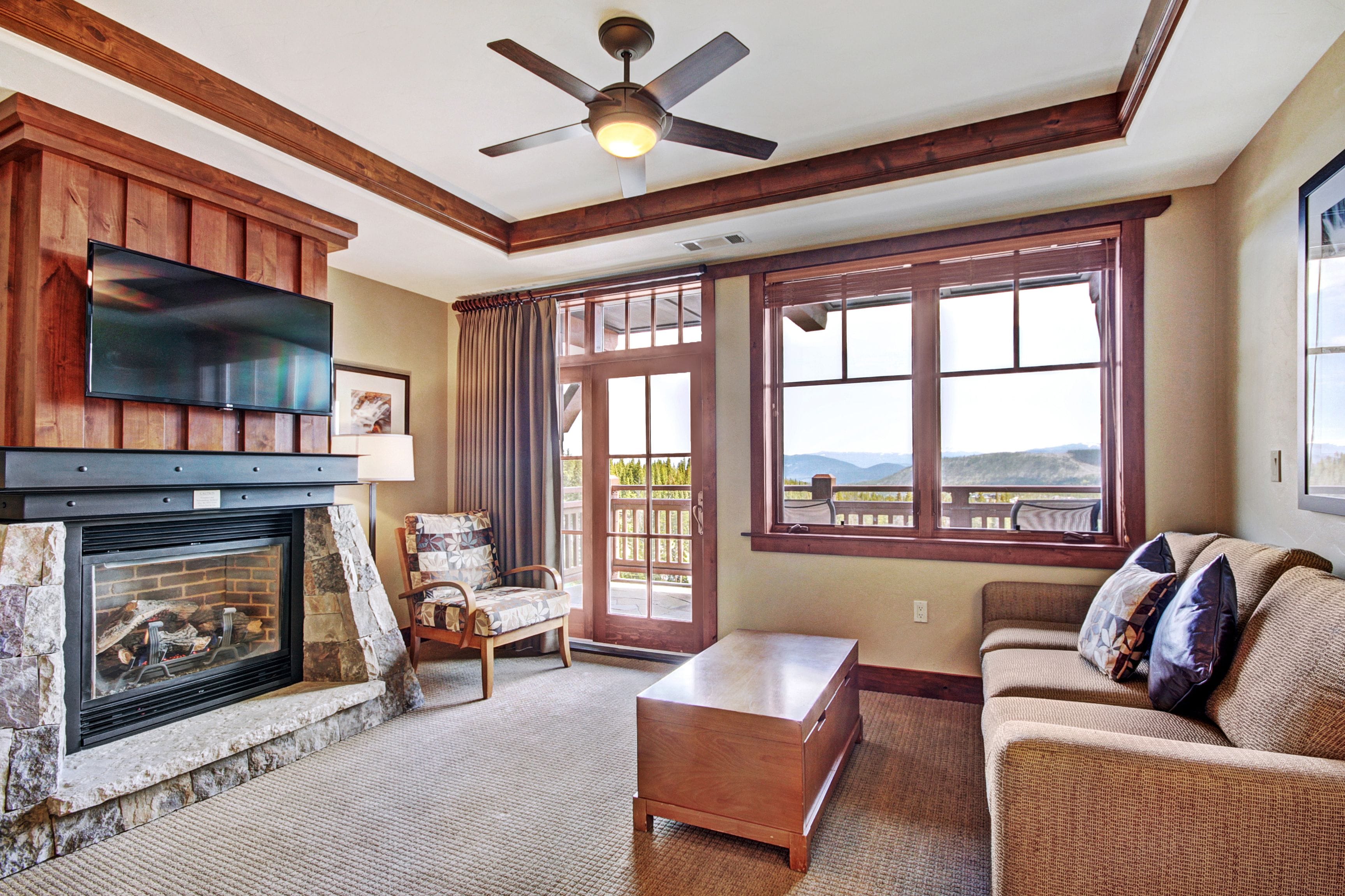 Huoneisto, 1 makuuhuone | Olohuone | Televisio, takka, iPod-telakointiasema