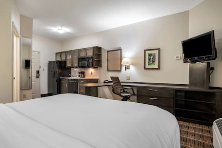 Standard Room, 1 Queen Bed, Non Smoking. MainStay Suites Denham Springs - Baton Rouge East