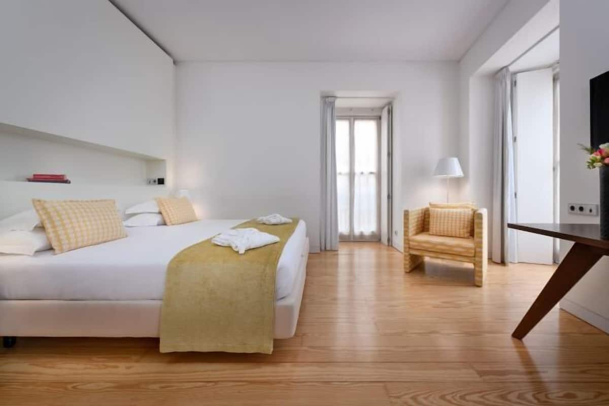 1 Schlafzimmer, Minibar, Zimmersafe, Schreibtisch