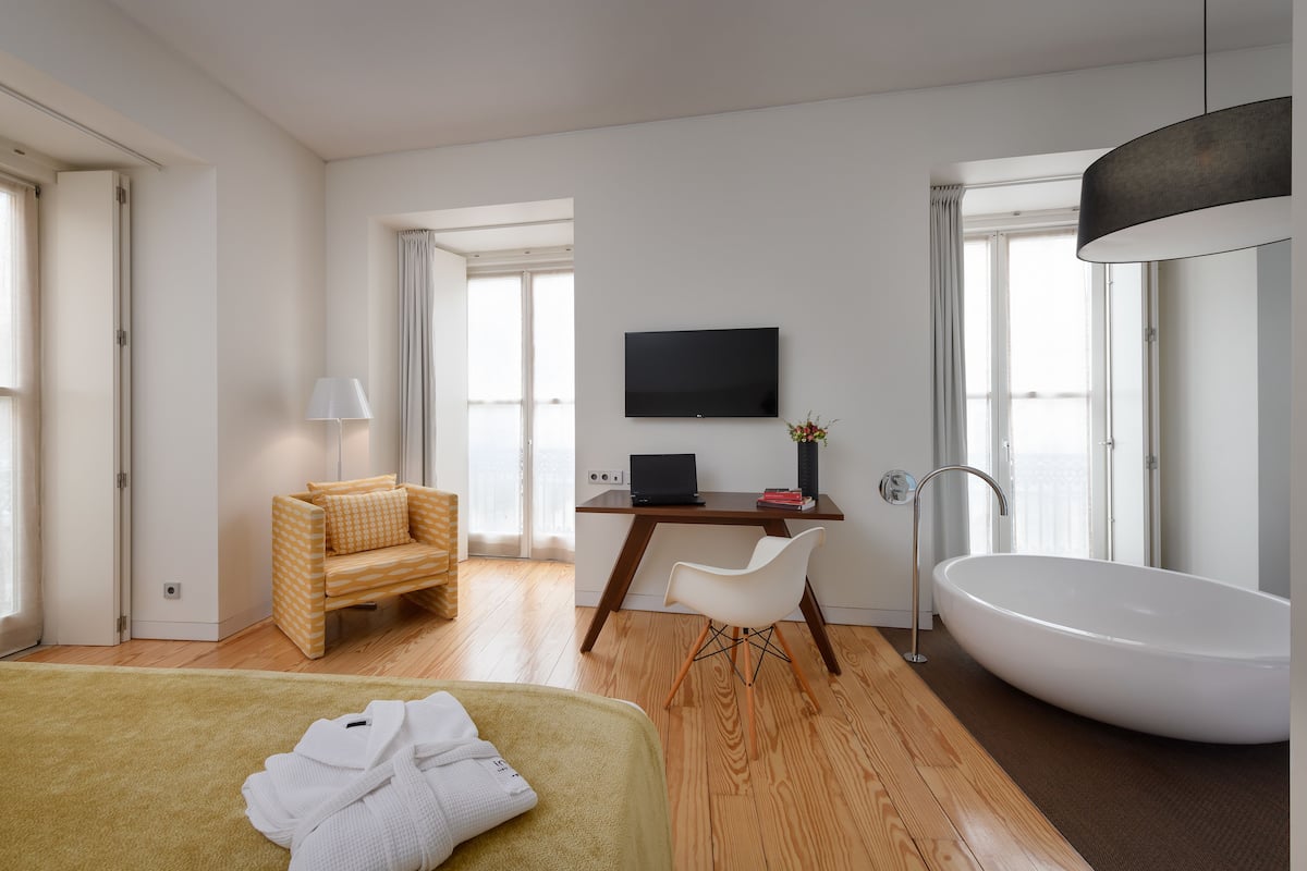 Suite Inspira | Soggiorno | TV LCD, film pay-per-view