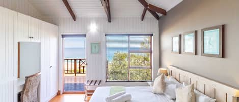 1 Bedroom Simplex Chalet - Sea Facing | 1 bedroom, in-room safe, individually decorated, individually furnished