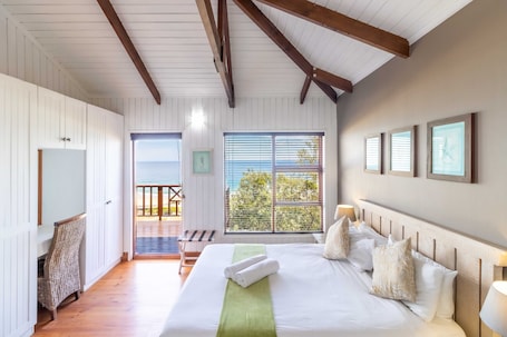 1 Bedroom Simplex Chalet - Sea Facing | 1 bedroom, in-room safe, individually decorated, individually furnished