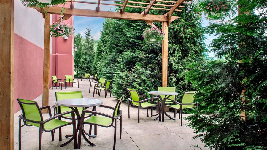 SpringHill Suites by Marriott Long Island Brookhaven