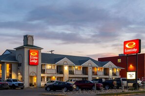 Exterior - Econo Lodge Edson (Edson)