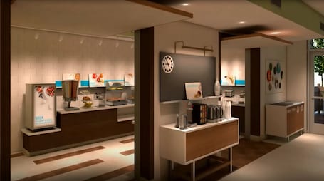 Restaurant. Holiday Inn Express Pittston - Scranton Airport by IHG