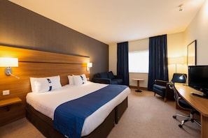 In-room safe, desk, iron/ironing board, free WiFi