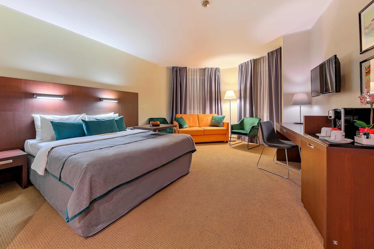 Superior Double Room, 1 Double Bed with Sofa bed | 1 bedroom, premium bedding, in-room safe, desk