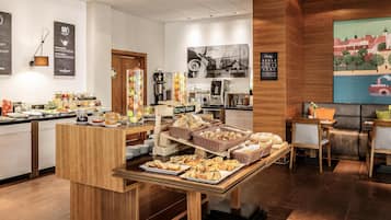 Colazione a buffet a pagamento, servita tutte le mattine