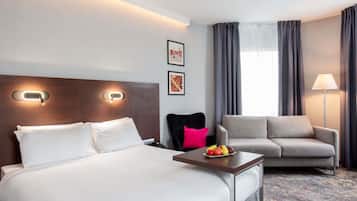 1 bedroom, premium bedding, in-room safe, desk