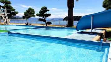 Alberca al aire libre por temporada