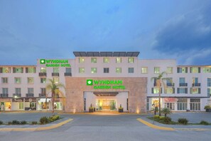 Exterior - Wyndham Garden Irapuato (Irapuato)