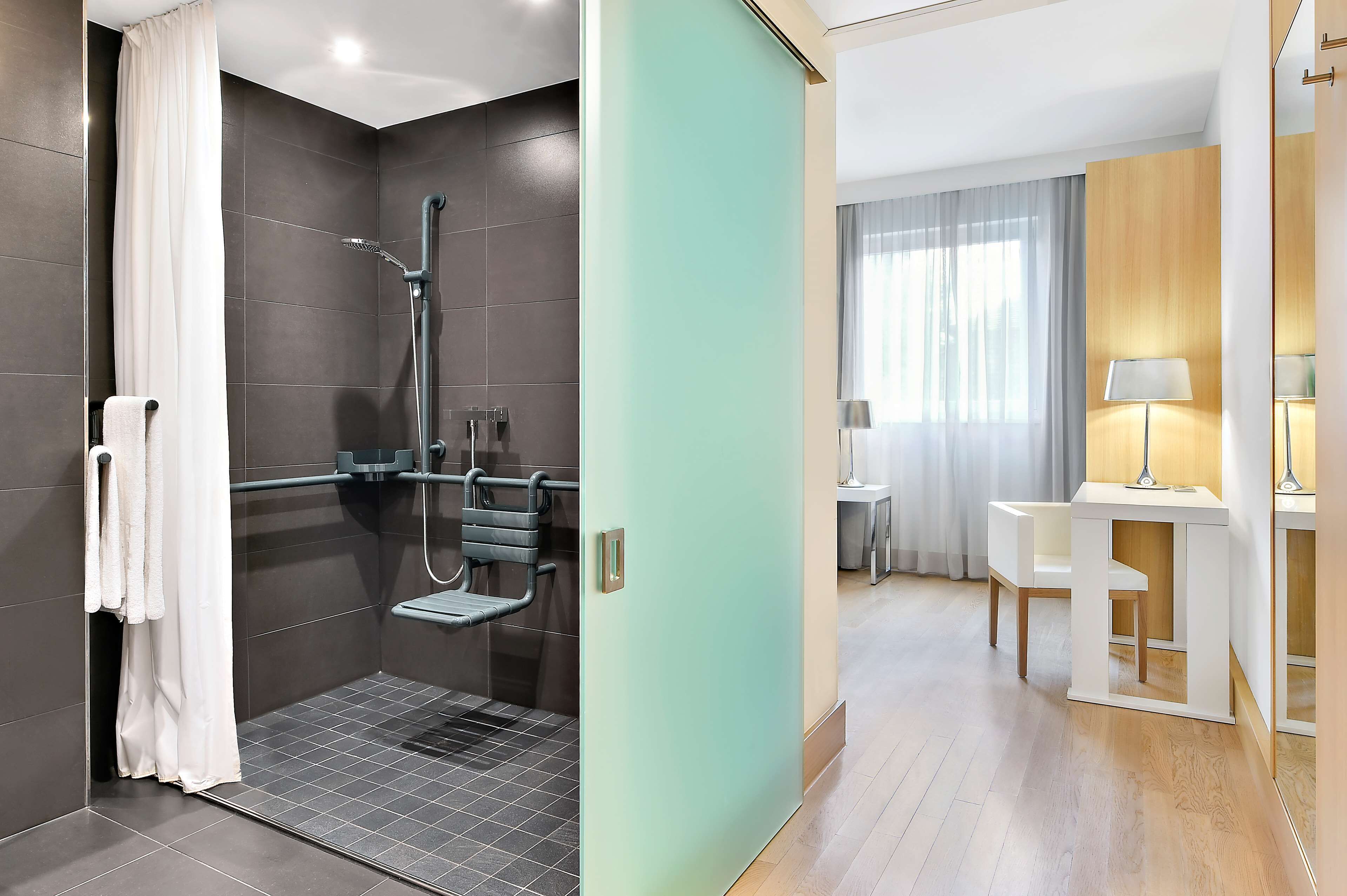 standard room | in-room safe, desk, blackout curtains, soundproofing